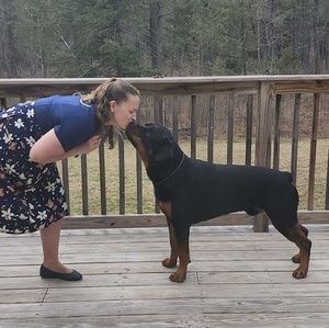 Meet your Posher, Angela